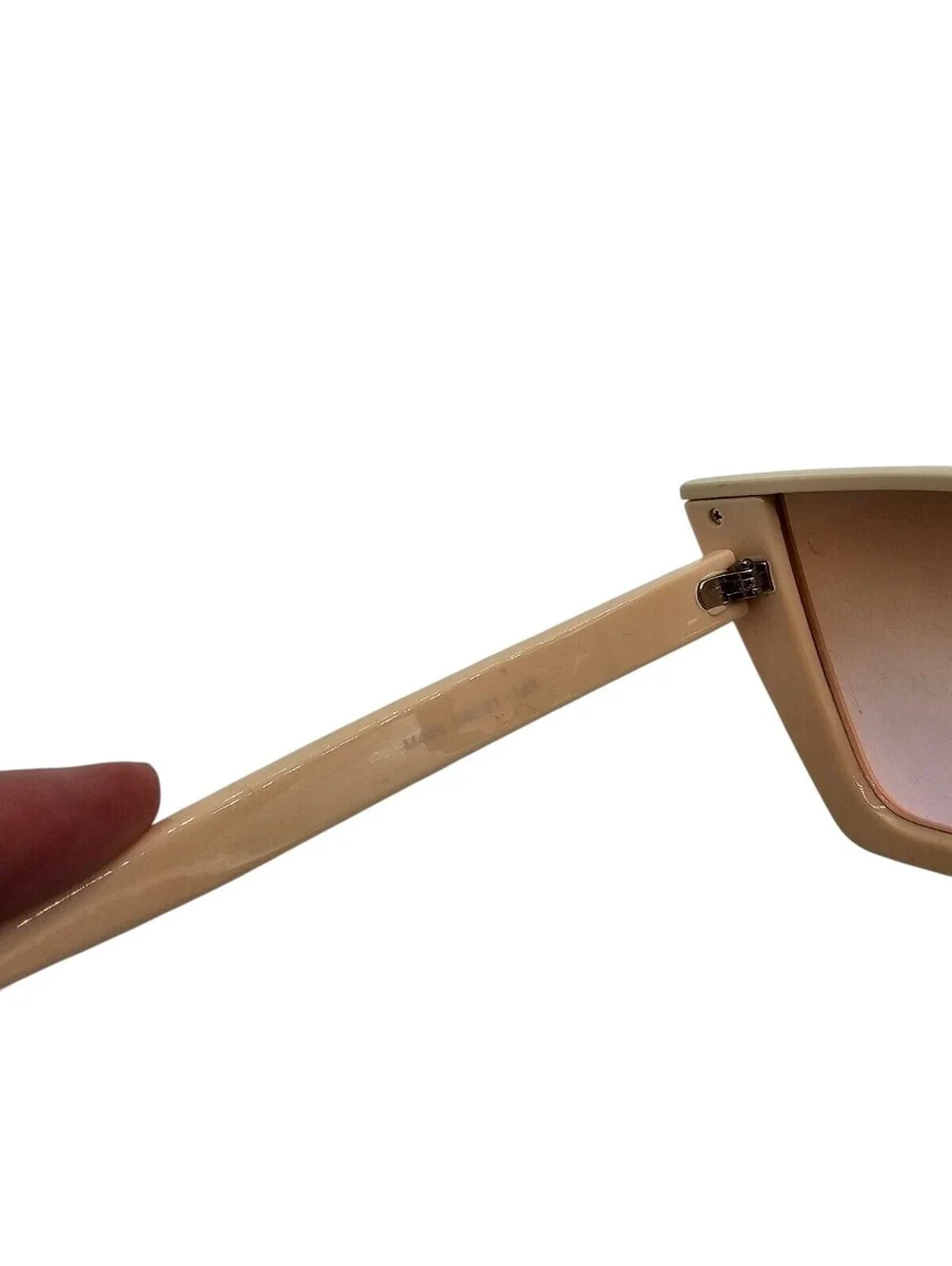 Vintage Mod Inspired Plastic Frame Cat eye Sunglasses Cream Ivory